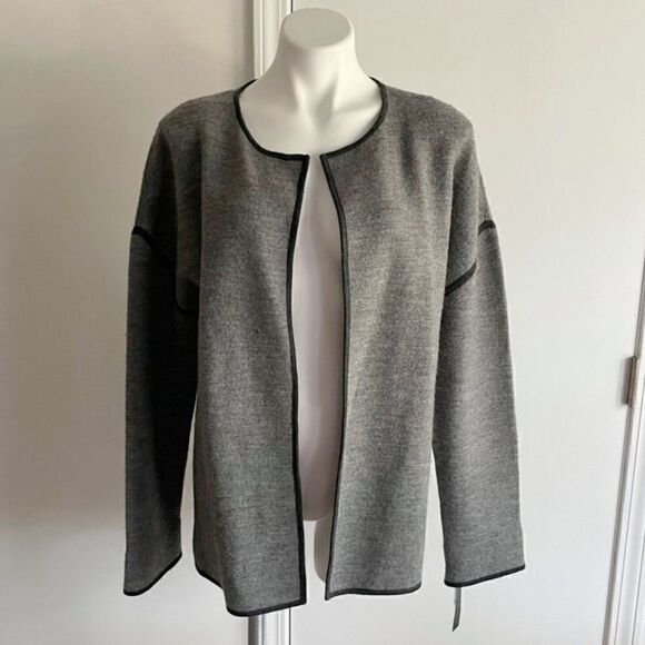 GREY WOOL CARDIGAN BY SARAH SPENCER - Picture 1 of 10